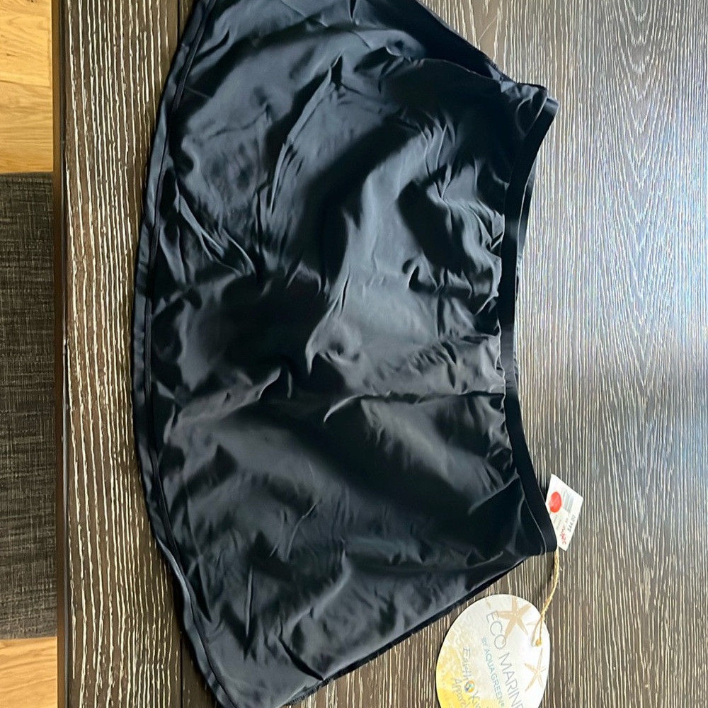 Women’s Swim Skort - NWT - Size 16